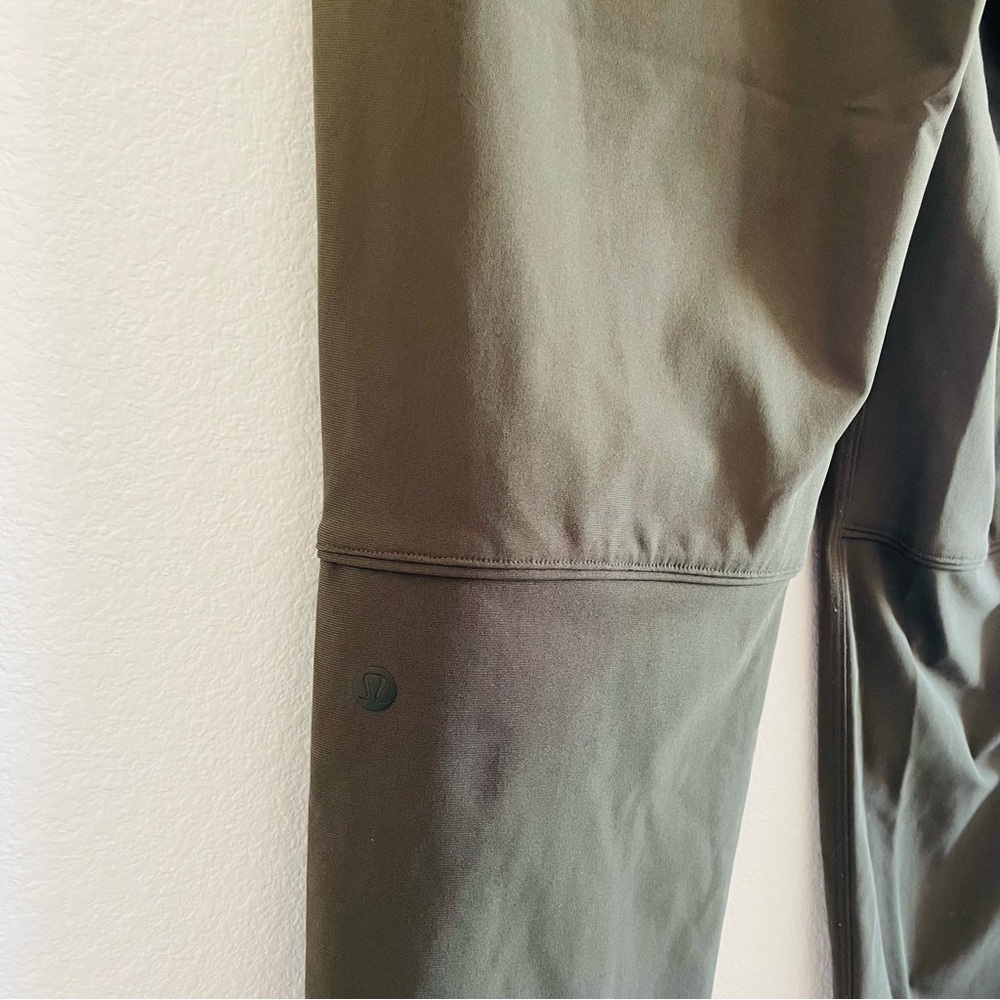 Lululemon Essential High-Rise Trouser - Picture 6 of 9